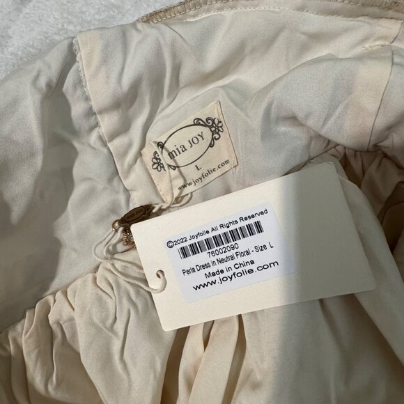 Joyfolie perla dress in neutral Floral Puff Sleeve Mini Beige & Brown Size Large - Picture 4 of 15